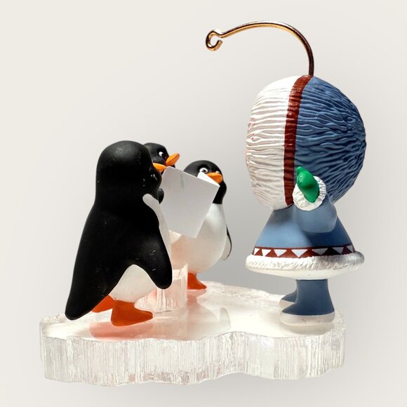 Vintage 1998 Hallmark Frosty Friends Ornament Chorus of Penguins Cool Carols - Picture 5 of 10